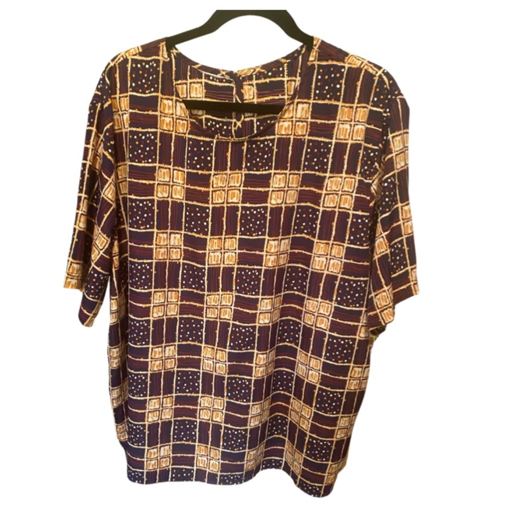 Plus size top - Picture 2 of 2
